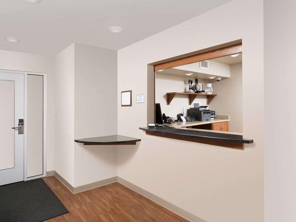 Extended Stay America Select Suites - Akron - South Portage Lakes Interior photo