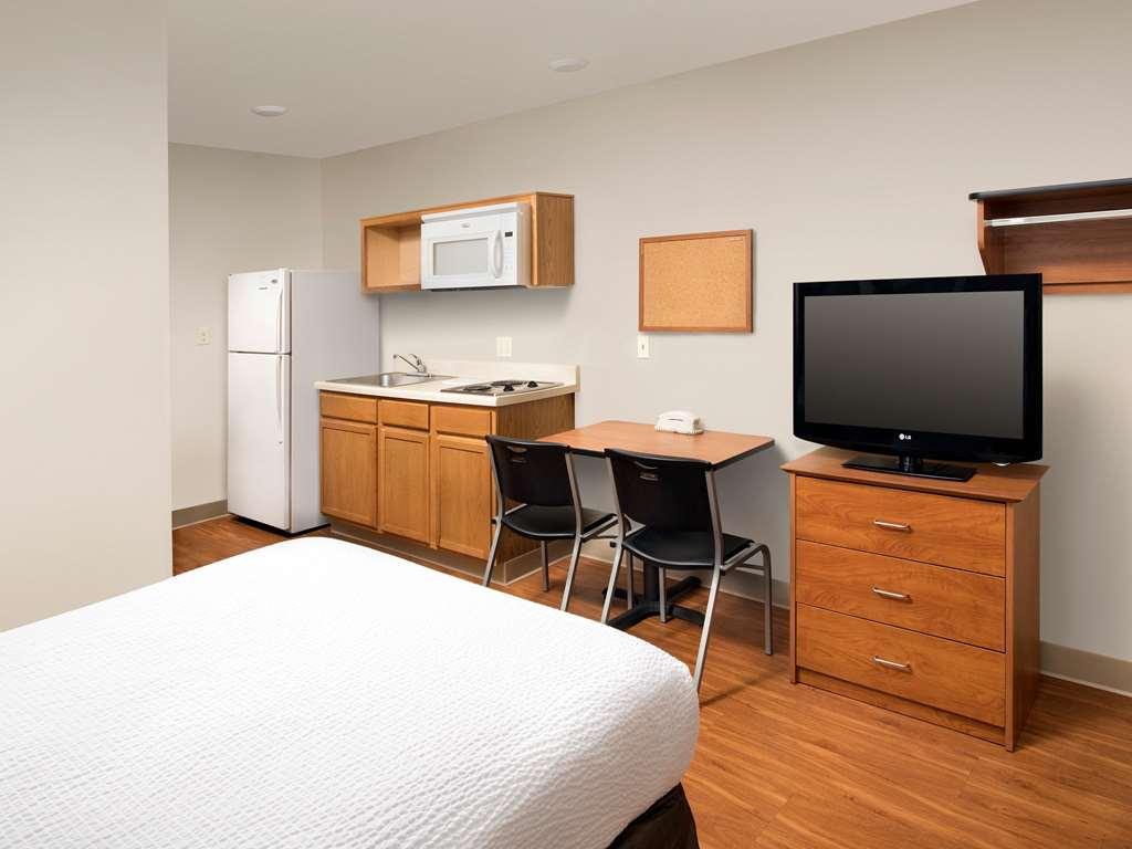 Extended Stay America Select Suites - Akron - South Portage Lakes Room photo