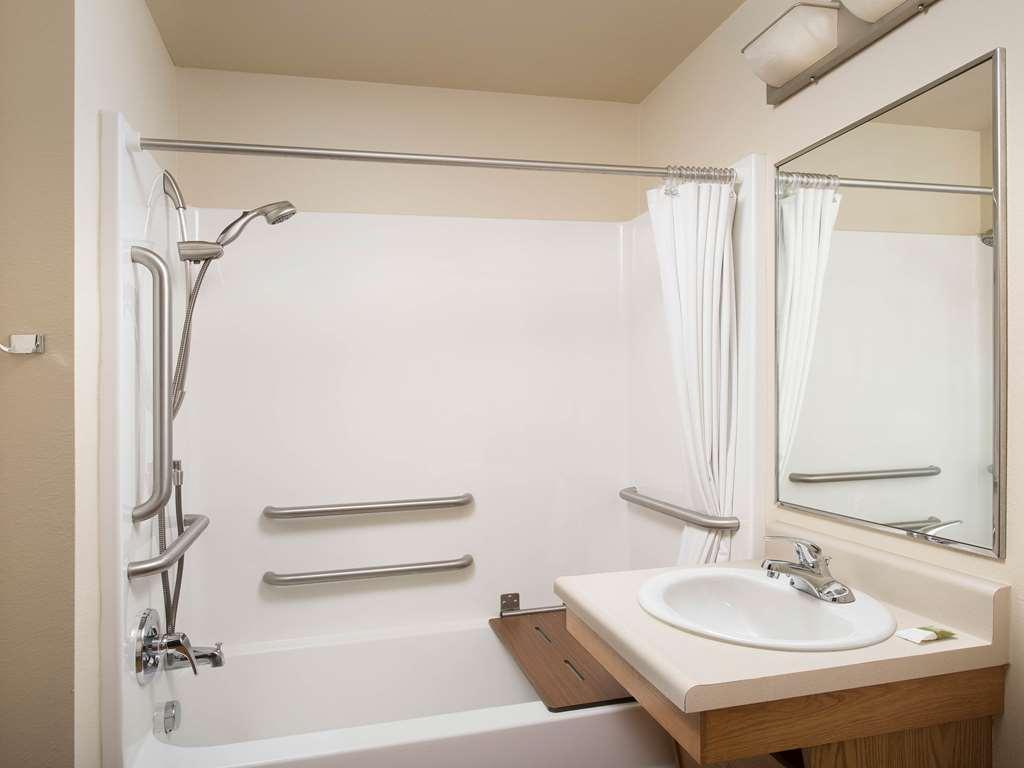 Extended Stay America Select Suites - Akron - South Portage Lakes Exterior photo
