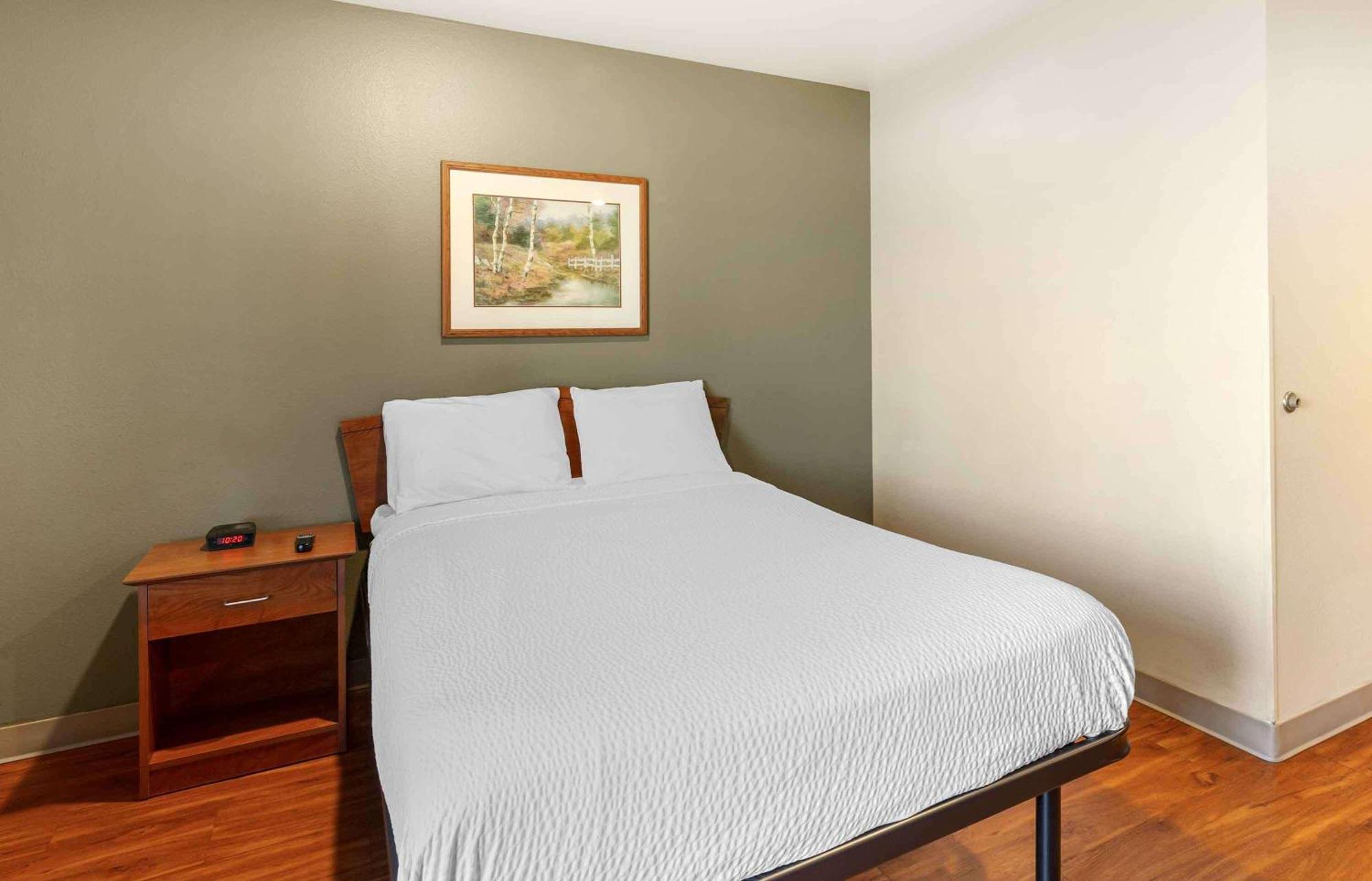 Extended Stay America Select Suites - Akron - South Portage Lakes Exterior photo